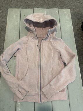 Lululemon Scuba Hoodie *Light Cotton Fleece
Heathered Space Dyed Vintage Mauve 8
